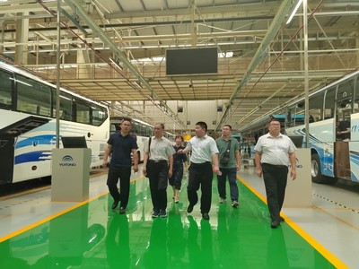 深化校企合作，拓寬就業(yè)渠道——河南林業(yè)職業(yè)學(xué)院院長(zhǎng)宋宏偉率隊(duì)開展訪企拓崗促就業(yè)活動(dòng)，重點(diǎn)考察電子產(chǎn)品銷售領(lǐng)域